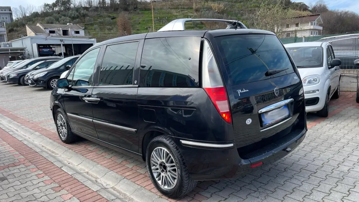LANCIA (1)