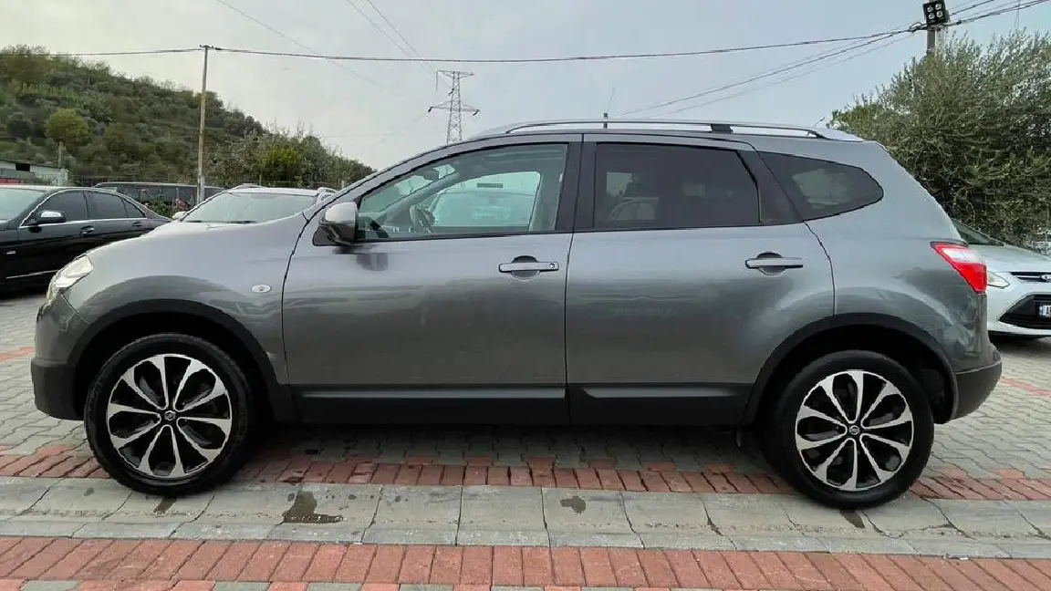 NISSAN (3)