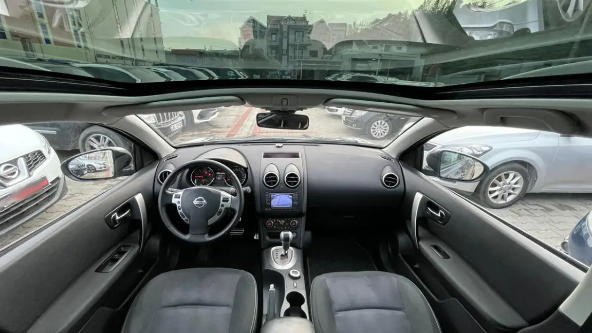 NISSAN (4)