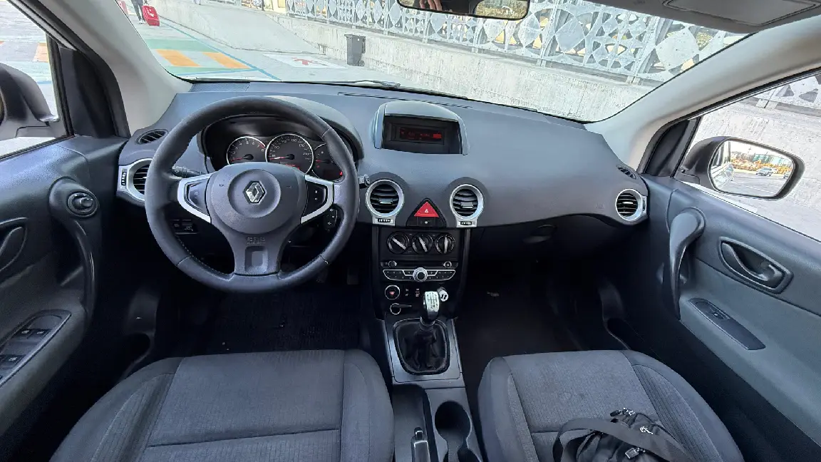 Renault (5)