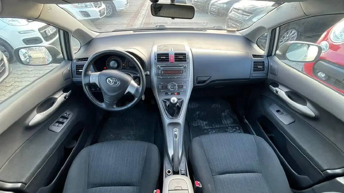Toyota (4)