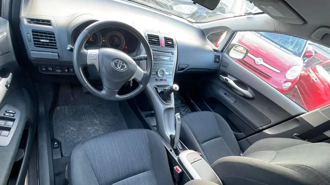 Toyota (5)