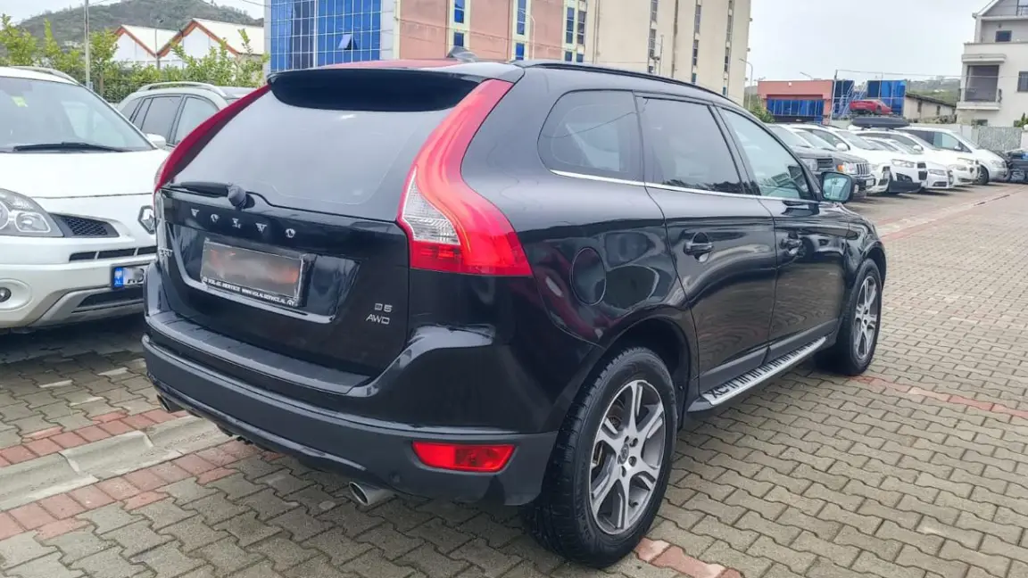 VOLVO (2)
