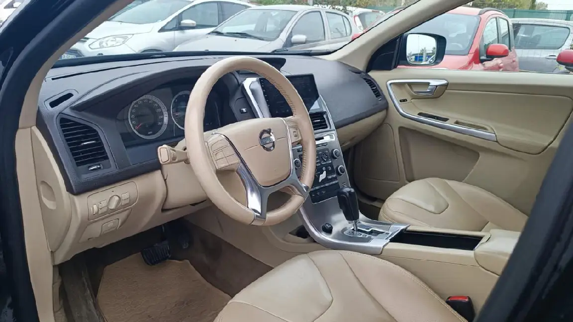 VOLVO (5)