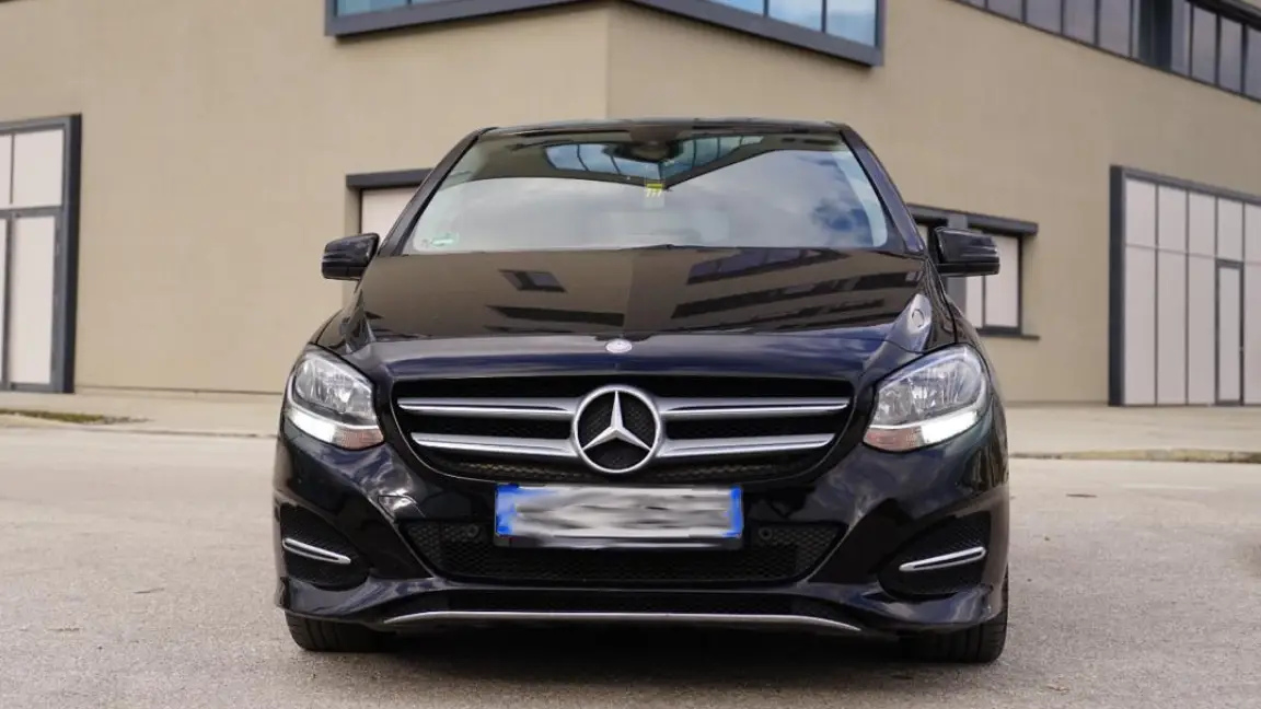 b class (1)
