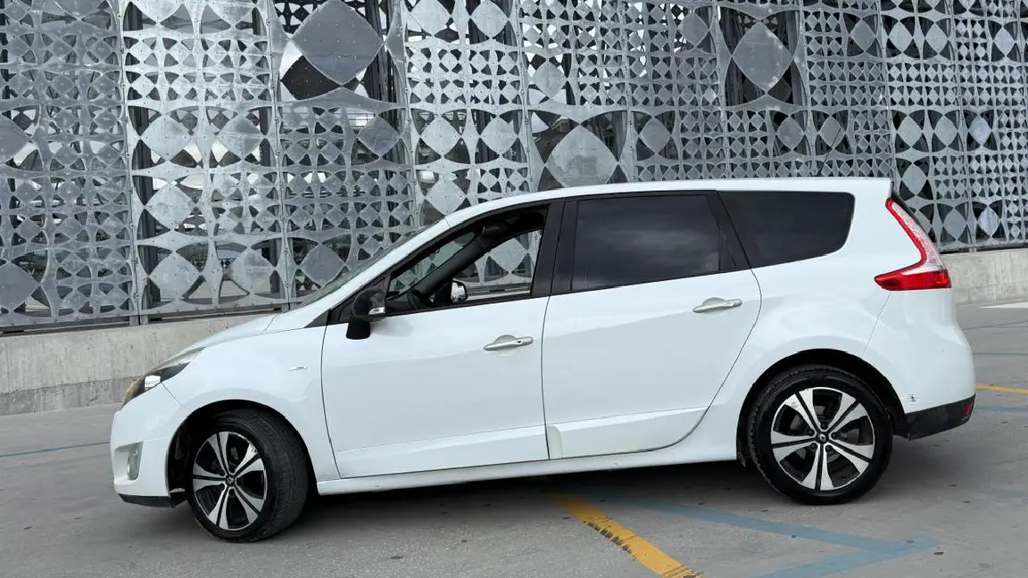 renault (1)