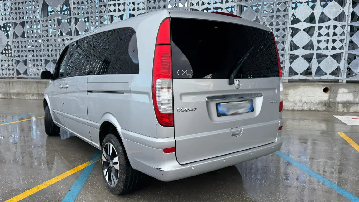van 8 seats (2)