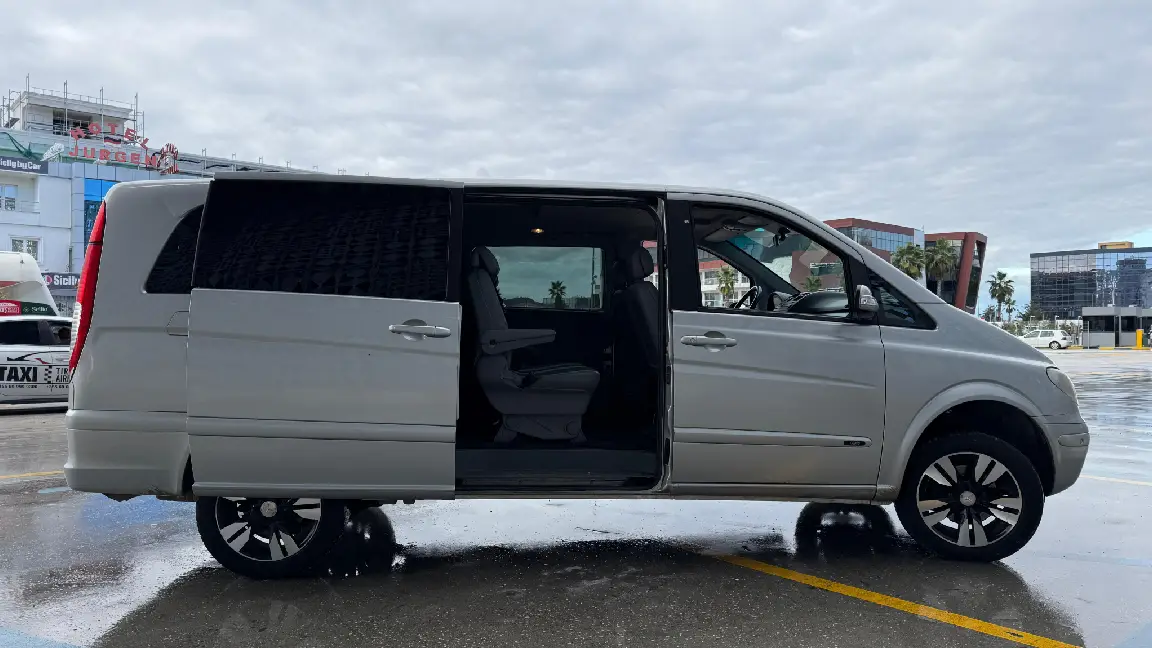 van 8 seats (4)