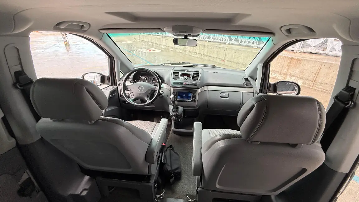 van 8 seats (5)