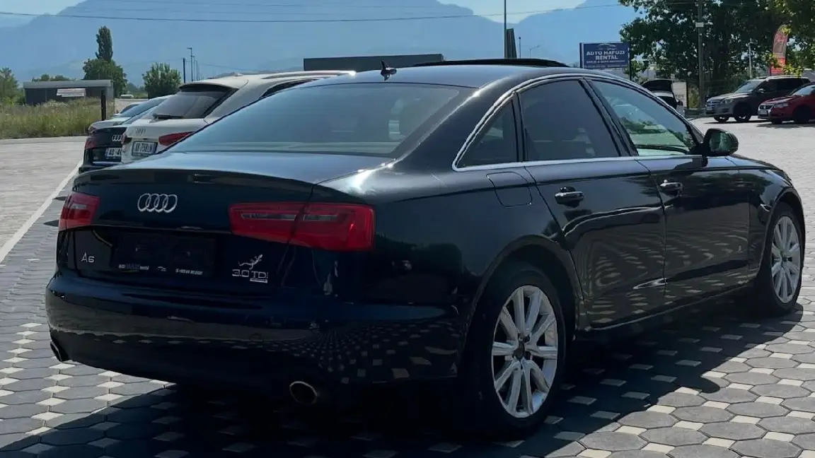 Audi A6 (1)