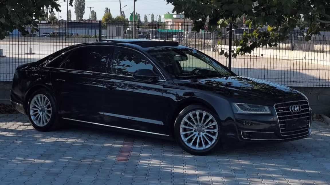 Audi A8L