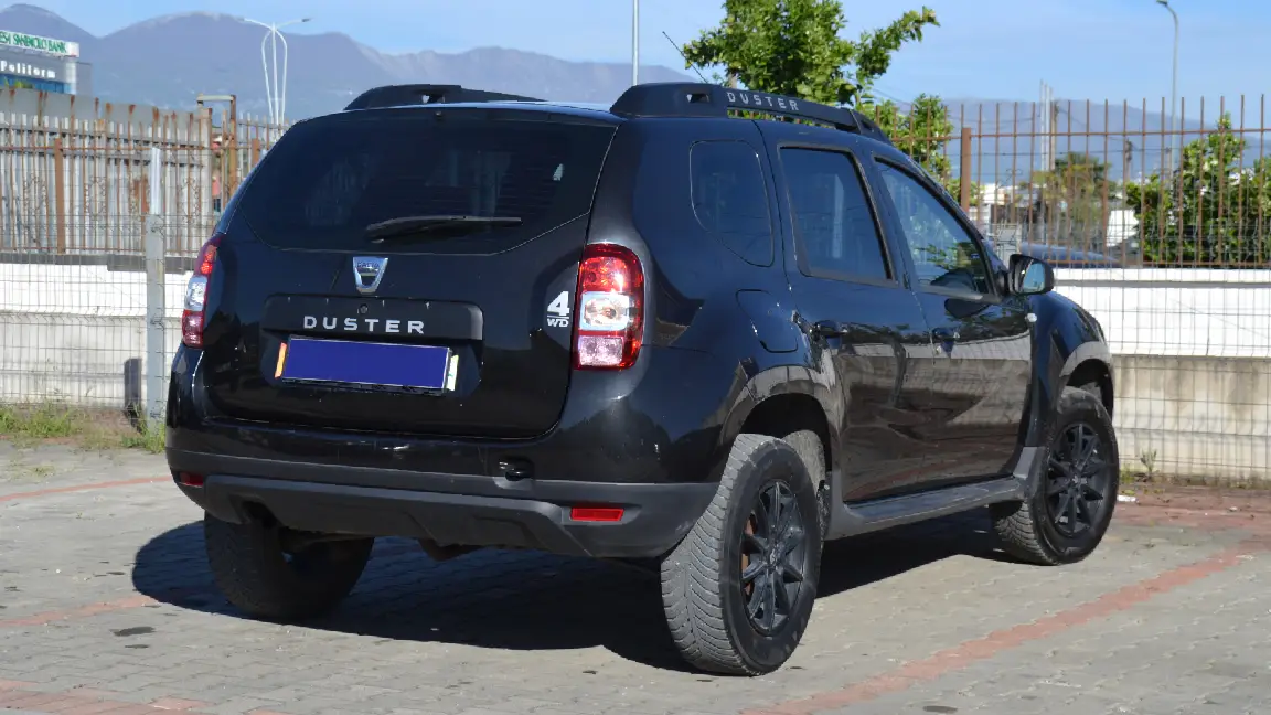 Dacia (2)