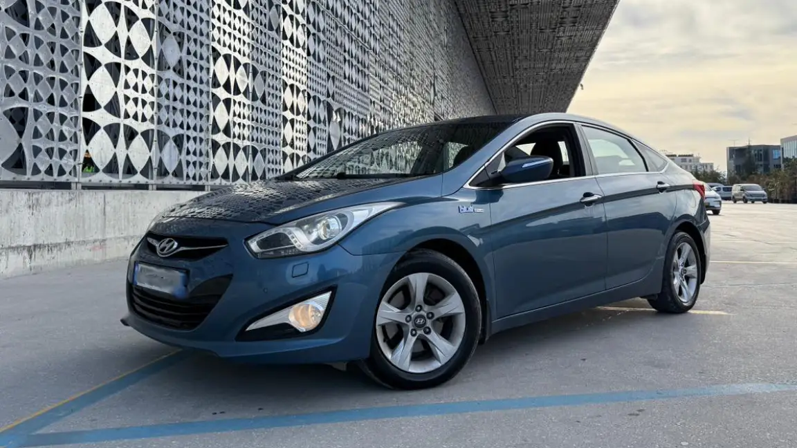 Hyundai (2)