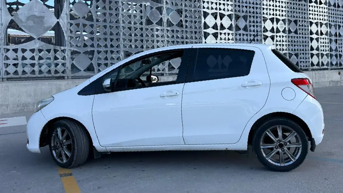 TOYOTA (2)