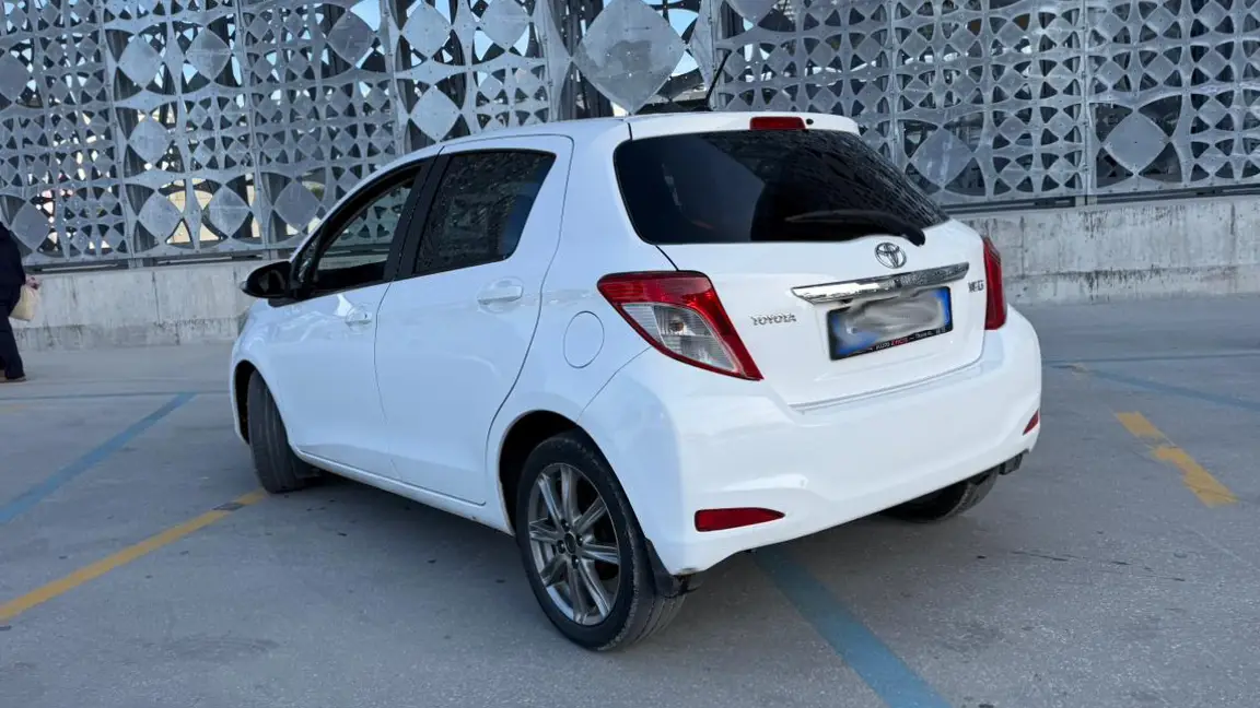 TOYOTA (7)