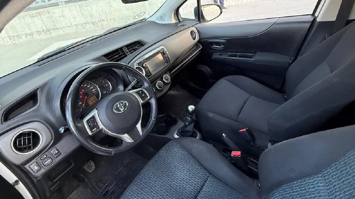 TOYOTA (9)