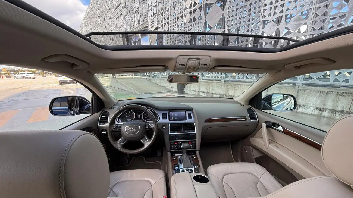 Audi Q7 (5)