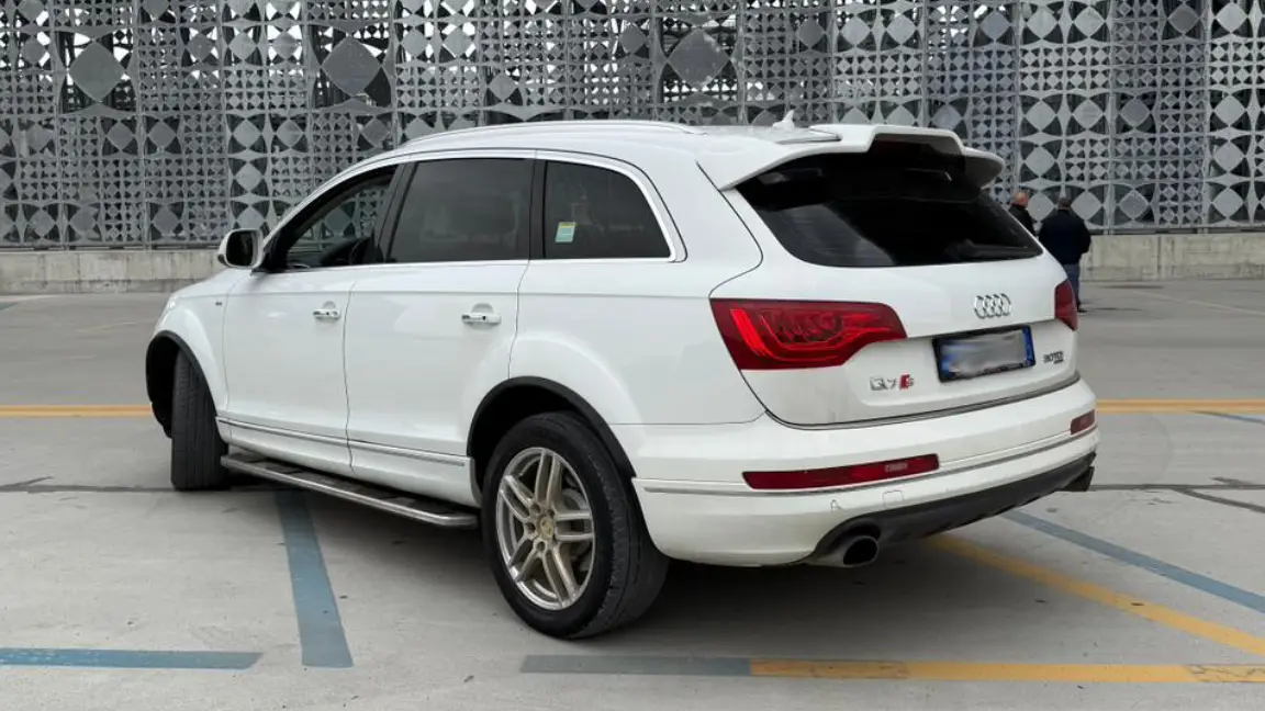 Audi q7 (1)