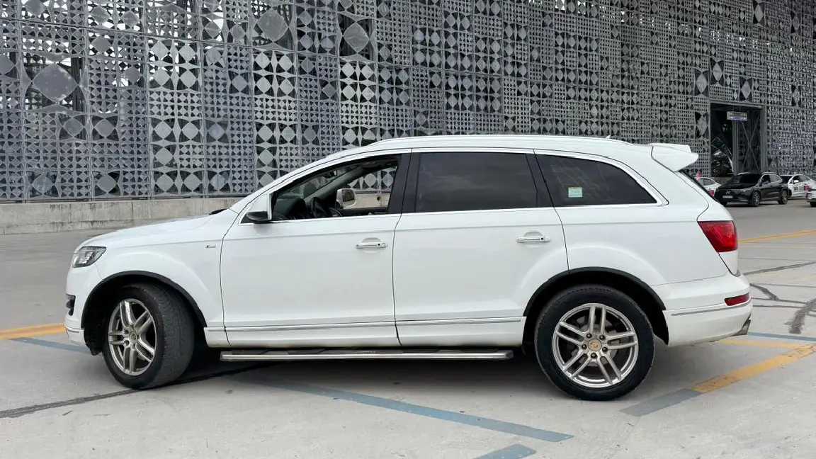 Audi q7 (2)