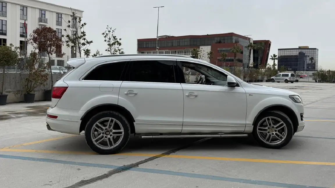 Audi q7 (4)