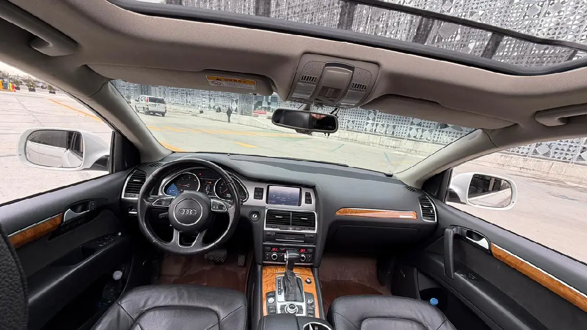 Audi q7 (6)