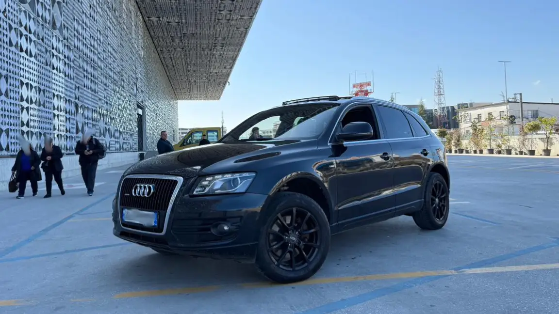 Audi Q5 (1)