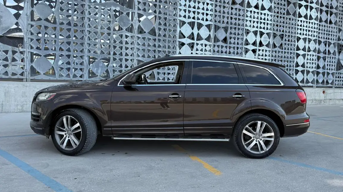 Audi Q7 (3)