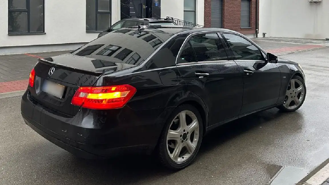 E CLASS (5)