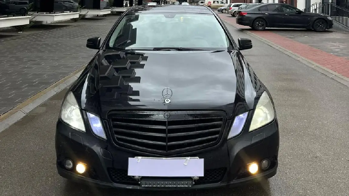 E CLASS (7)