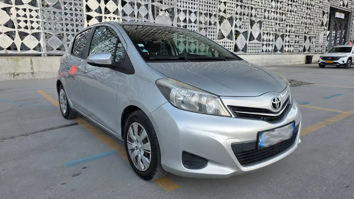 TOYOTA (8)
