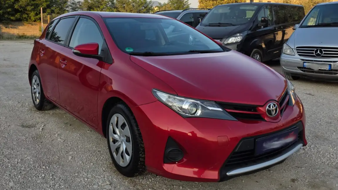 Yaris (1)