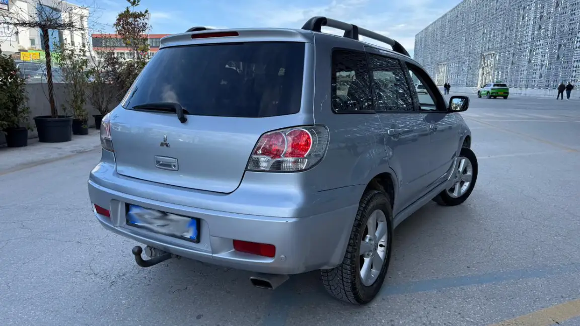 Mitsubishi (3)