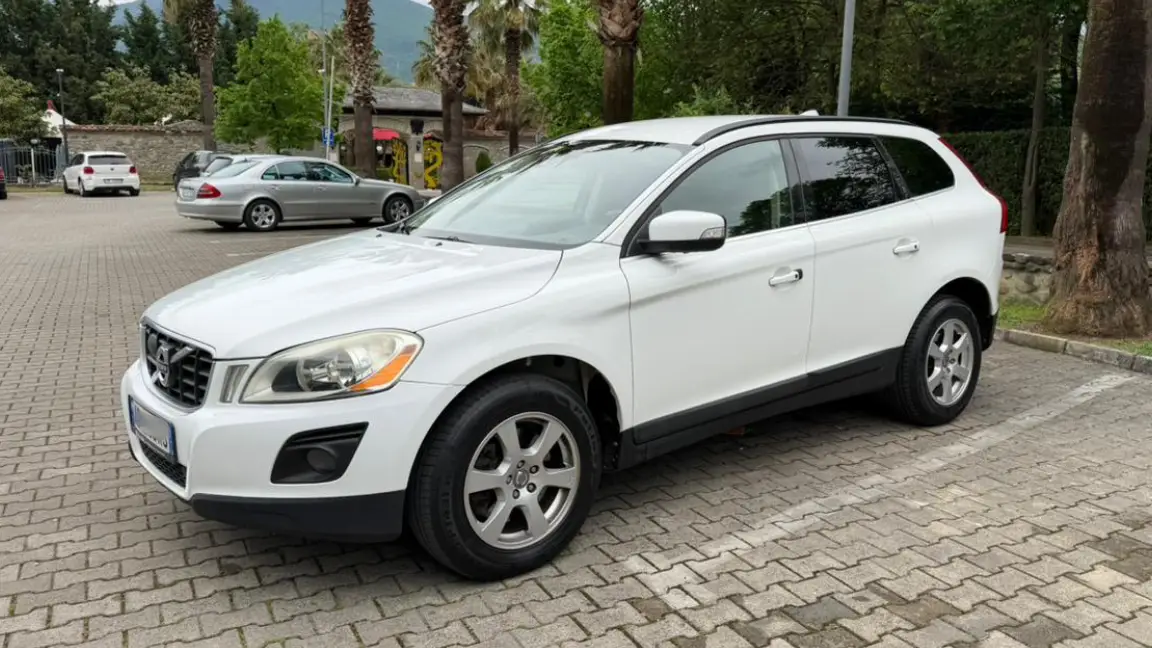 VOLVO (1)