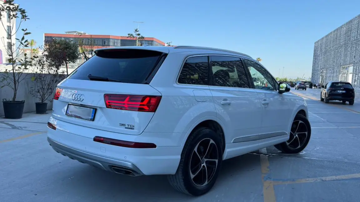 AUDI Q7 (11)
