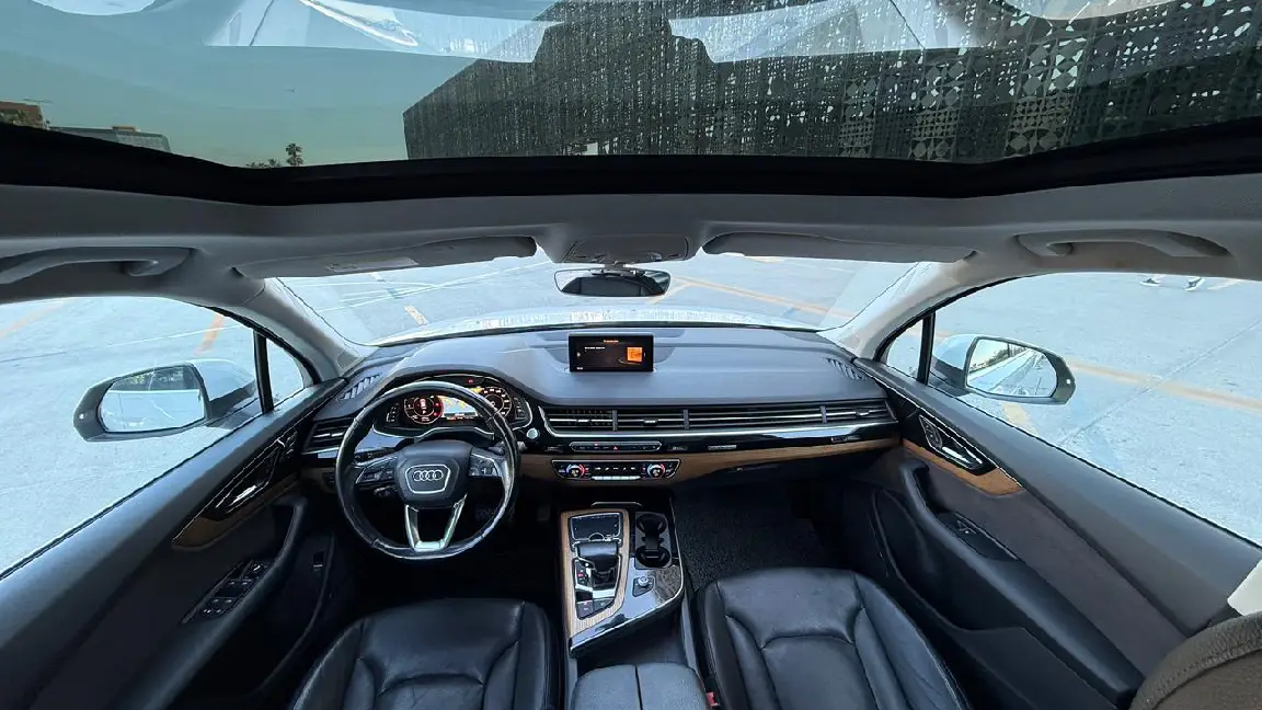 AUDI Q7 (14)