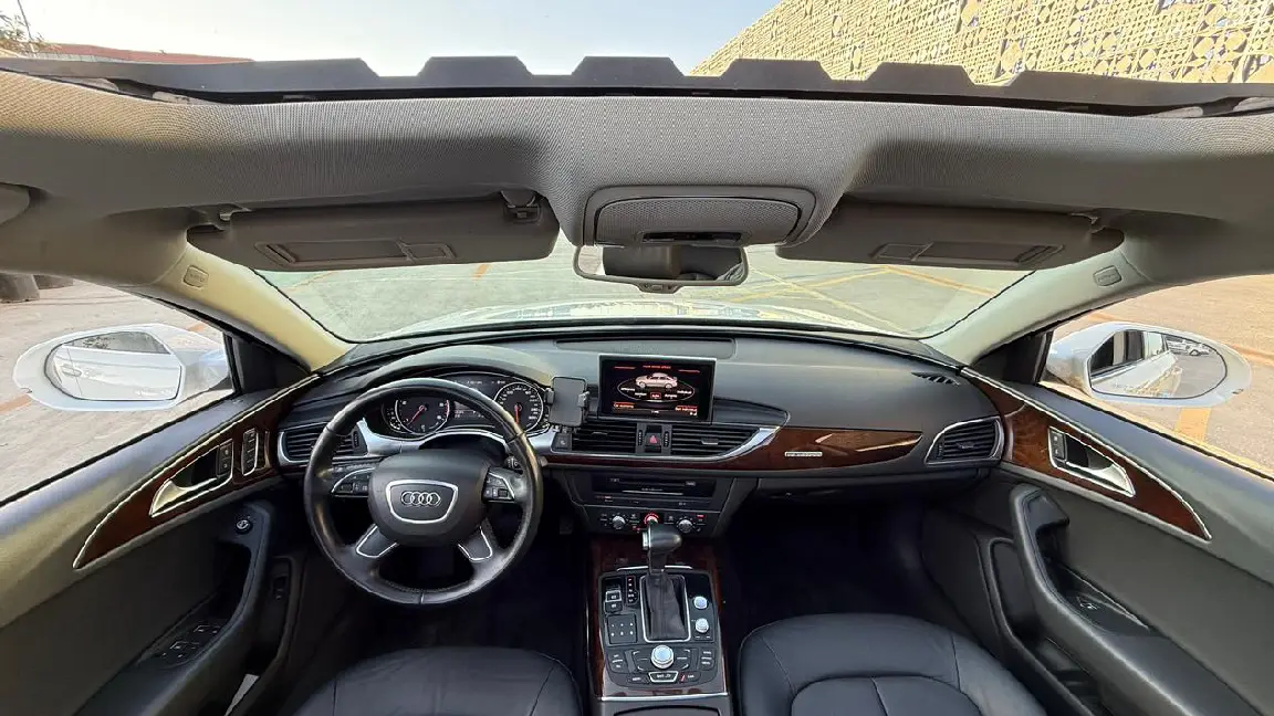 Audi A6 (4)