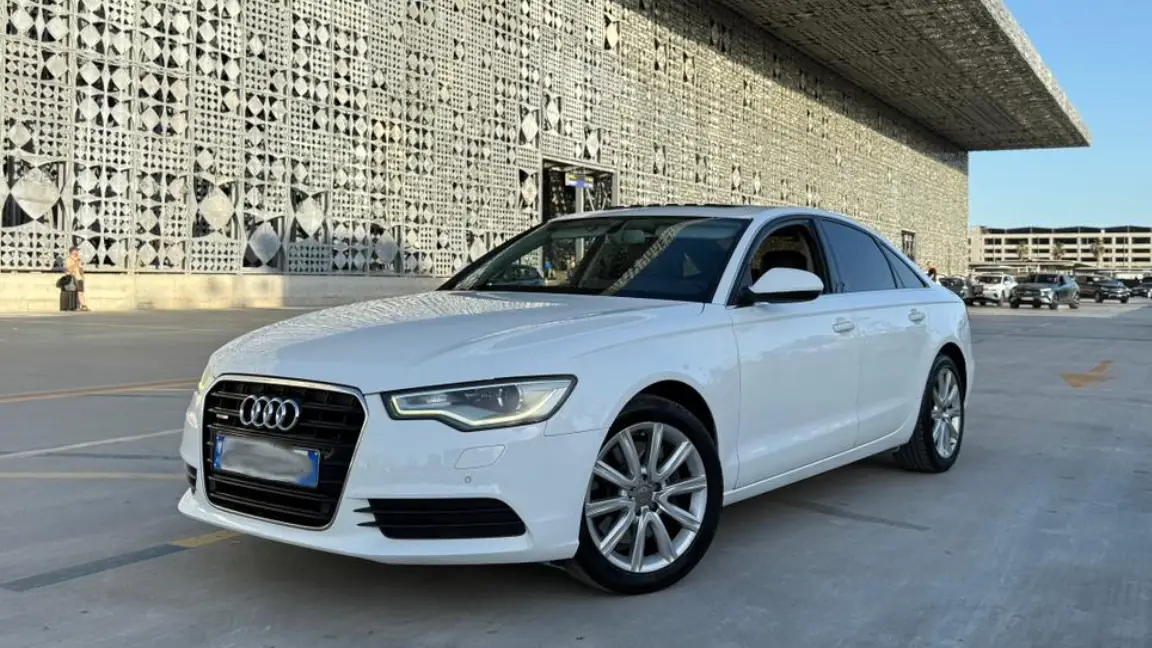 Audi A6 (6)