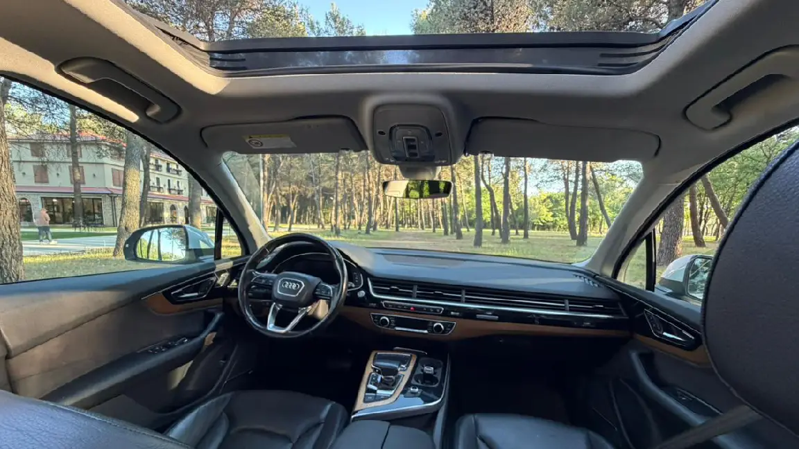 Audi Q7 (4)