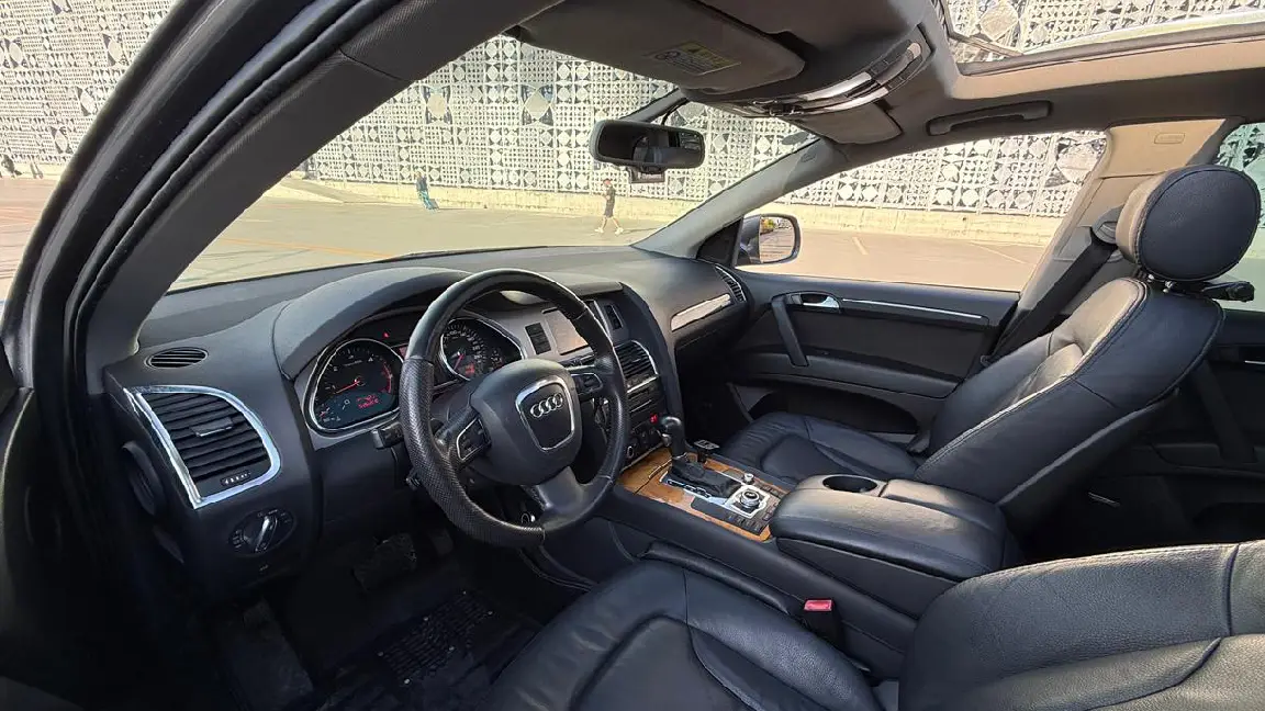 Audi Q7 (6)