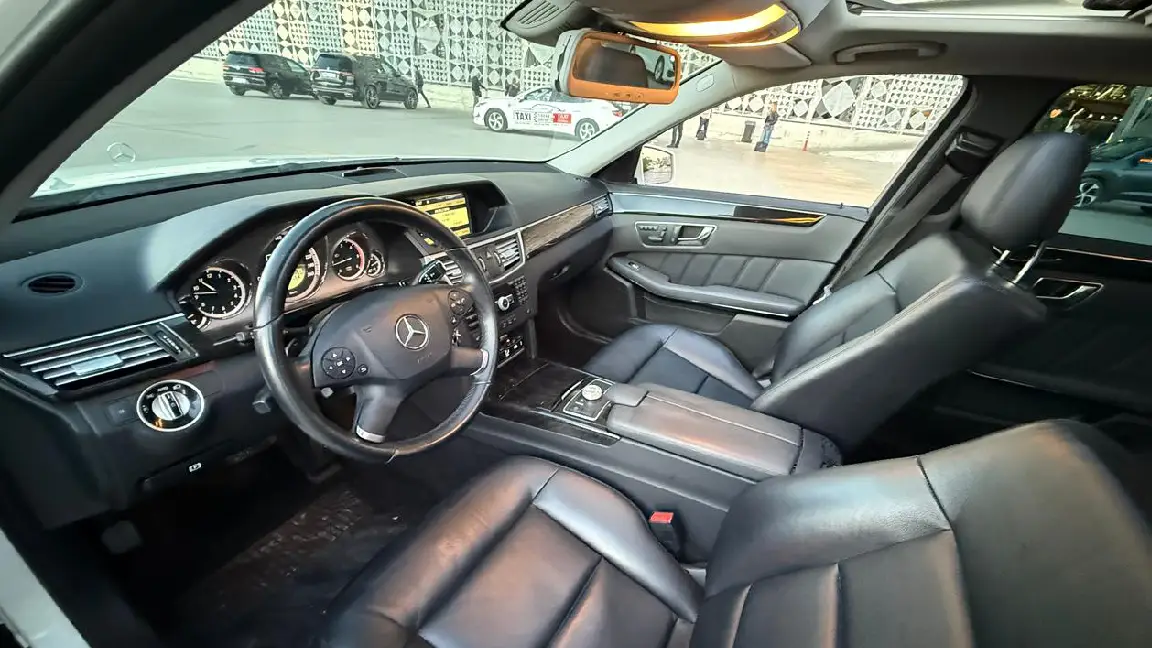 E CLASS (7)