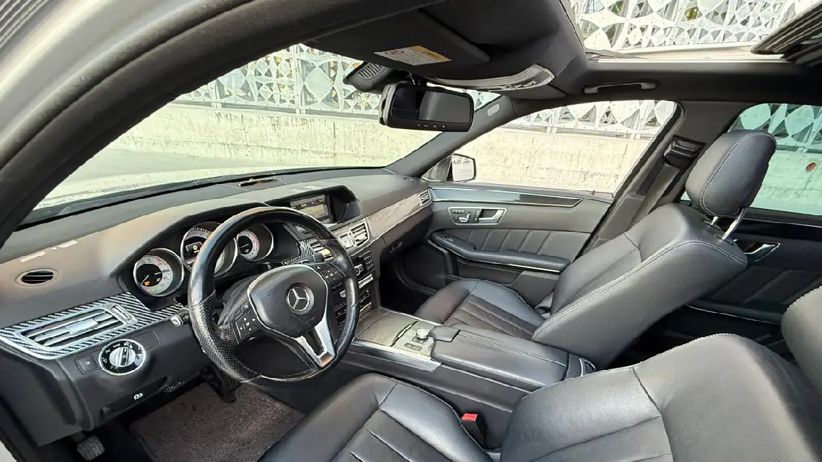 E CLASS (8)