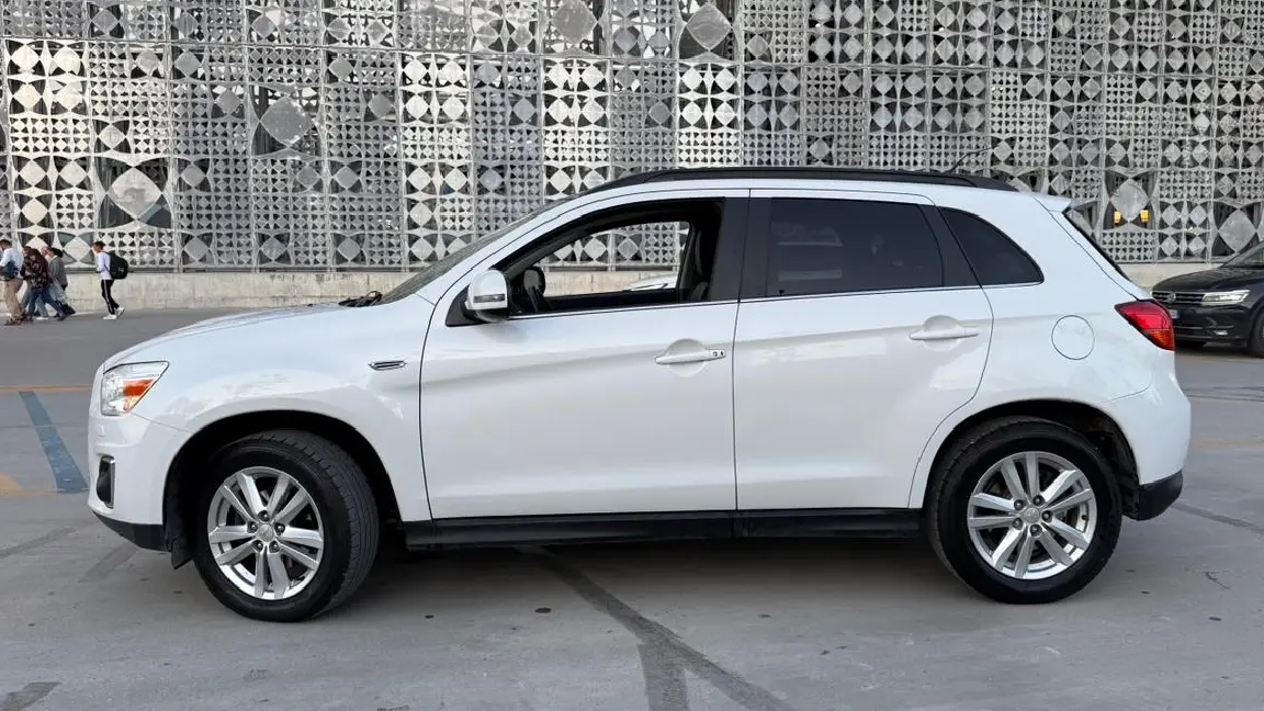 Mitsubishi (4)