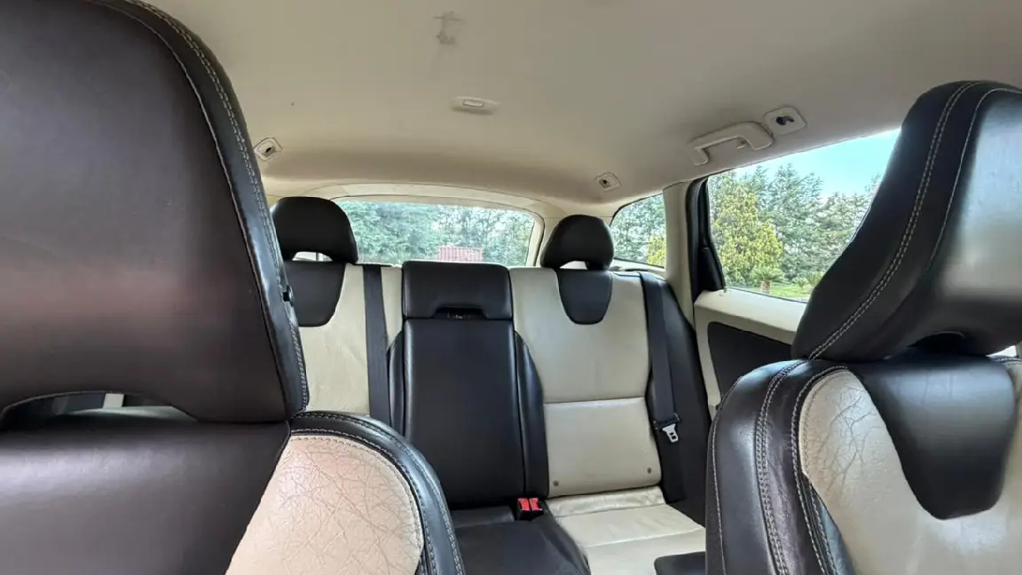 VOLVO (4)